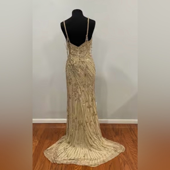 sherri hill #53610 gold prom dress. - Picture 4 of 5